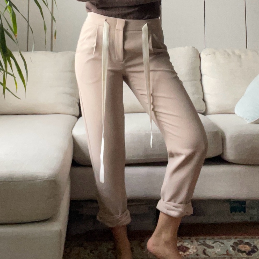 Aritzia Wilfred Allant Women's Beige Pants with Tie Detail